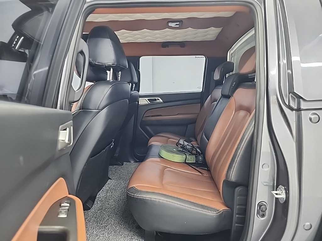 KG모빌리티(쌍용) 렉스턴 렉스턴 스포츠 칸 디젤 2.2 4WD 프로페셔널 S 이미지 12