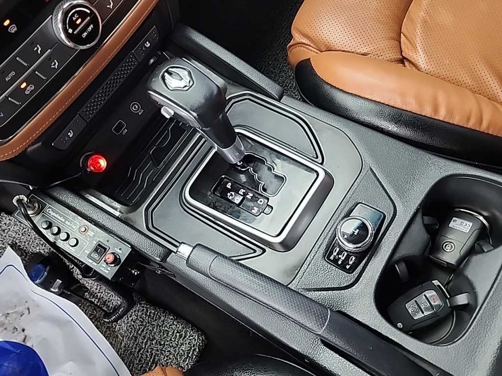 KG모빌리티(쌍용) 렉스턴 렉스턴 스포츠 칸 디젤 2.2 4WD 프로페셔널 S 이미지 8