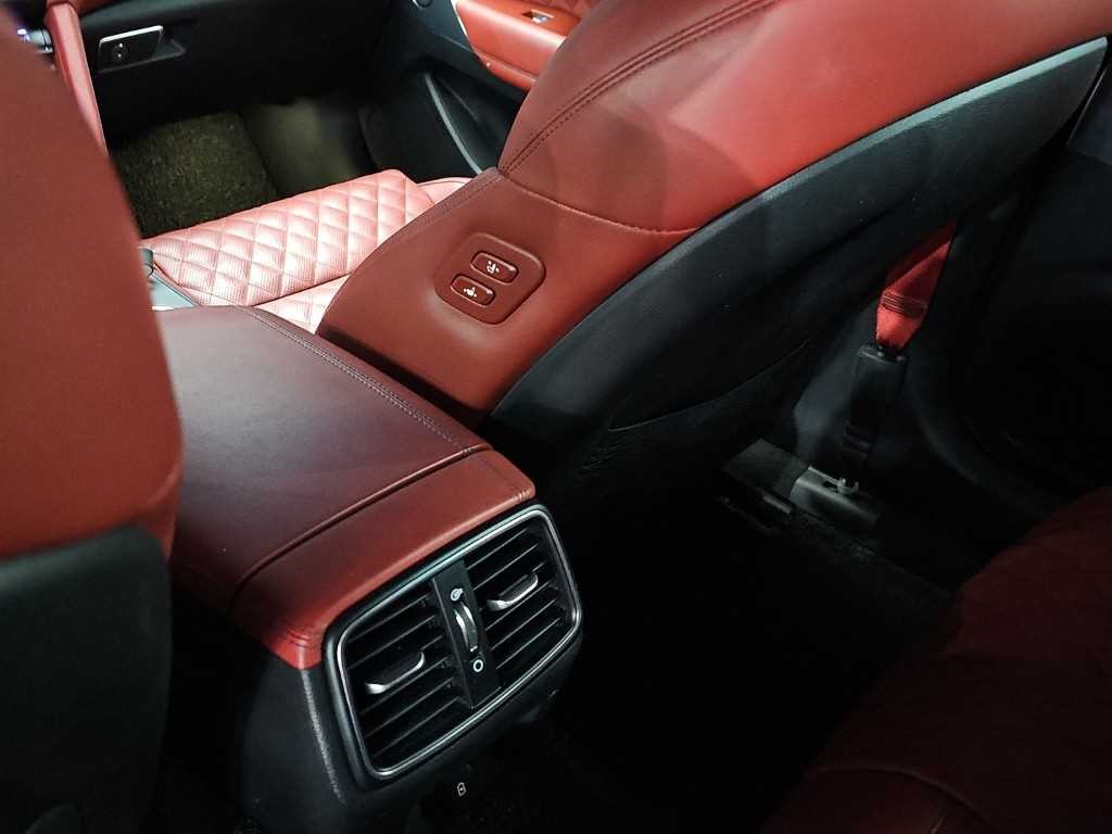 제네시스 G70 더 뉴 G70 가솔린 3.3T 4WD 스포츠 패키지 이미지 14