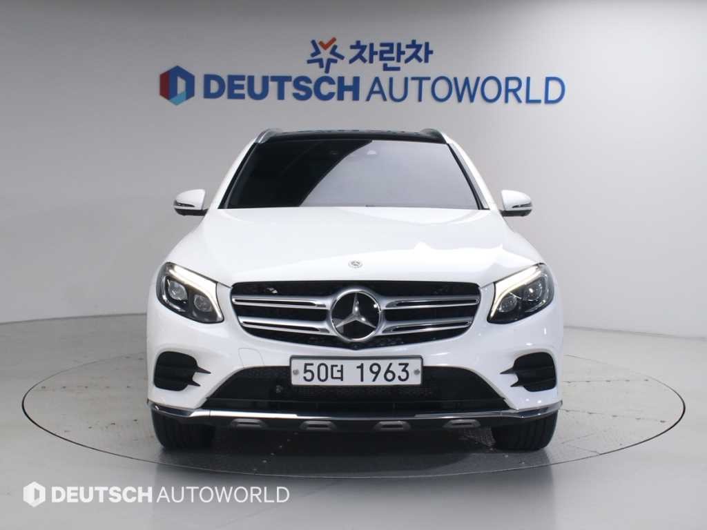 벤츠 GLC 클래스 GLC클래스 X253 GLC 350 e 4MATIC AMG LINE 이미지 3