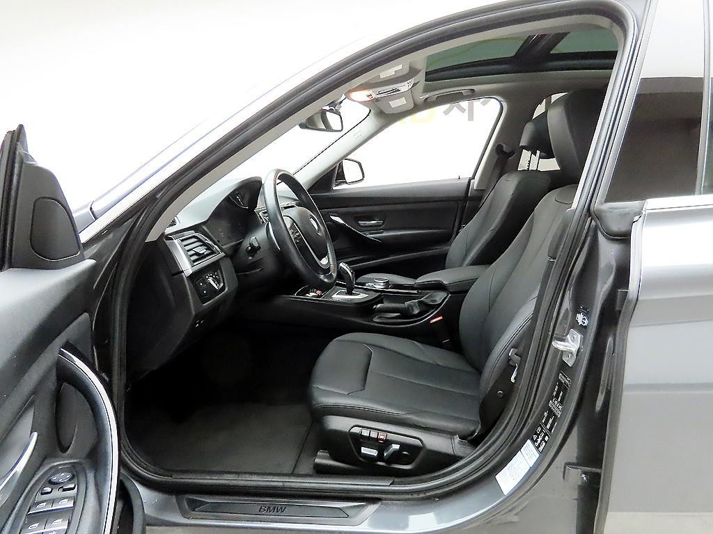 BMW 그란투리스모 3시리즈 GT (F34) GT 320D xDrive 이미지 12