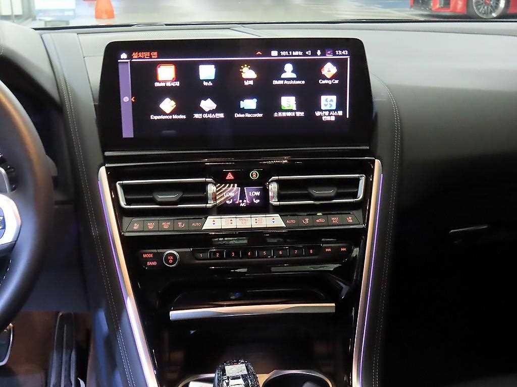 BMW 8시리즈 8시리즈 (G15) M850i xDrive 그란 쿠페 이미지 11