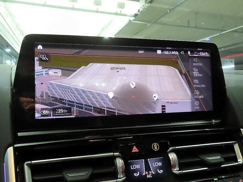 BMW 8시리즈 8시리즈 (G15) M850i xDrive 그란 쿠페 이미지 13