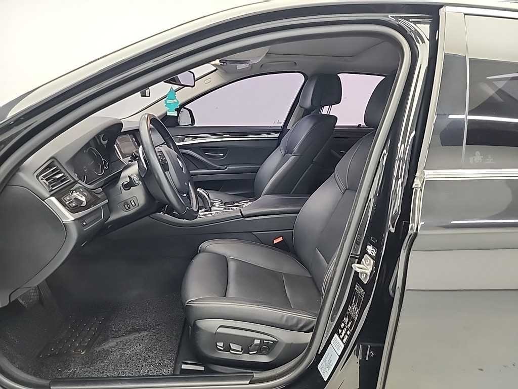 BMW 5시리즈 5시리즈 (F10) 528i xDrive 럭셔리 플러스 이미지 11