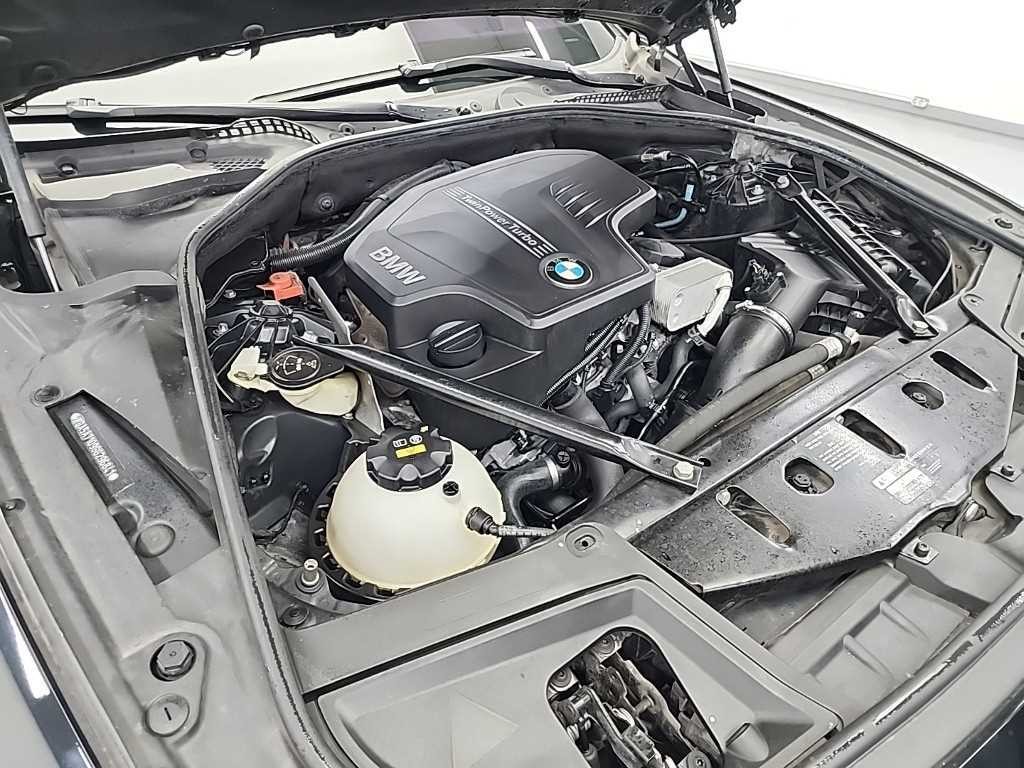 BMW 5시리즈 5시리즈 (F10) 528i xDrive 럭셔리 플러스 이미지 5
