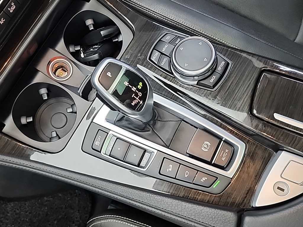 BMW 5시리즈 5시리즈 (F10) 528i xDrive 럭셔리 플러스 이미지 8