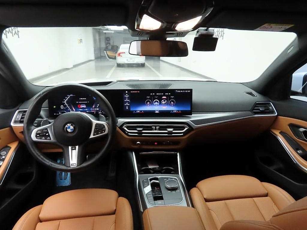 BMW 3시리즈 3시리즈 (G20) 320d 투어링 M 스포츠 이미지 7