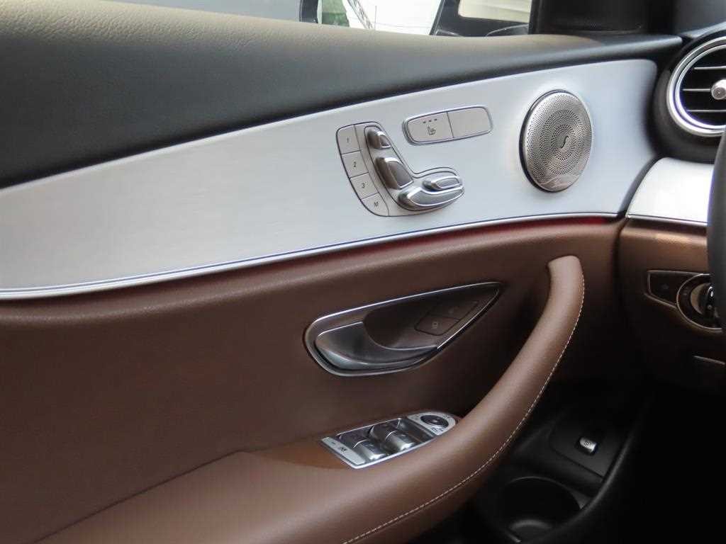 벤츠 E 클래스 E-클래스 W213 E250 아방가르드 이미지 13