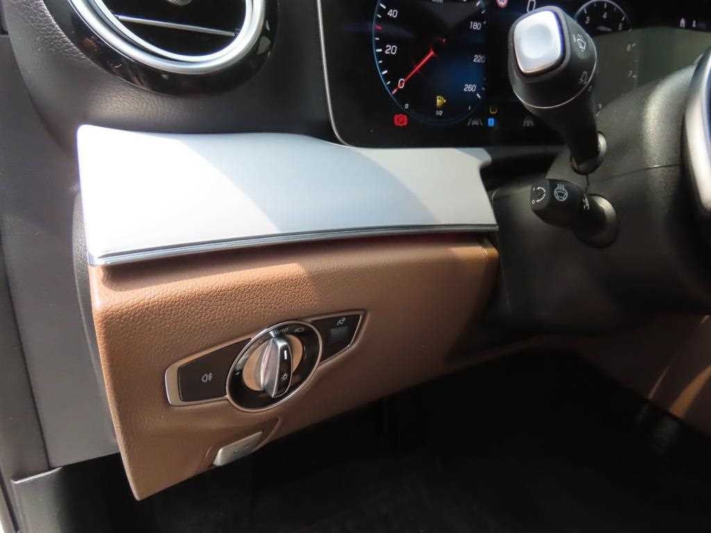 벤츠 E 클래스 E-클래스 W213 E250 아방가르드 이미지 14
