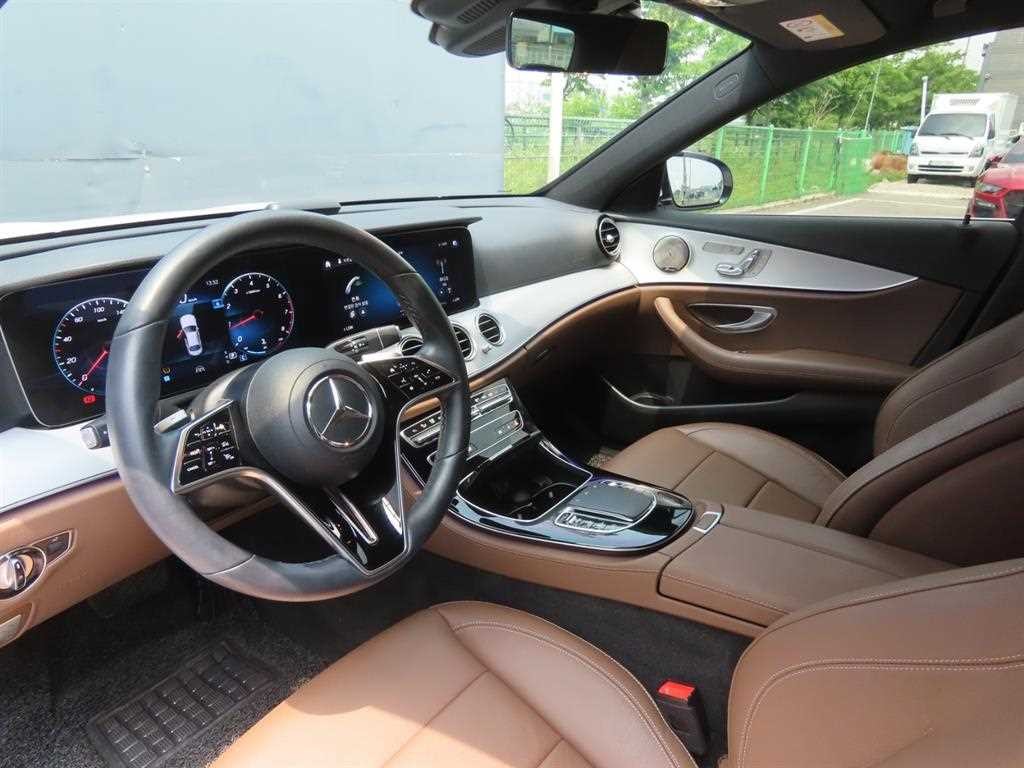 벤츠 E 클래스 E-클래스 W213 E250 아방가르드 이미지 16