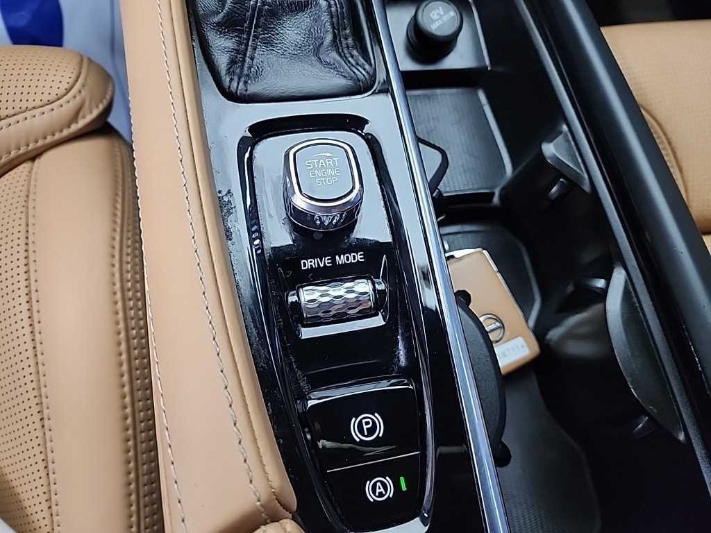 볼보 XC90 XC90 2세대 2.0 D5 AWD 인스크립션 이미지 17