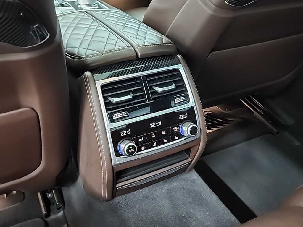 BMW 7시리즈 7시리즈 (G11) 730d xDrive M 스포츠 이미지 13