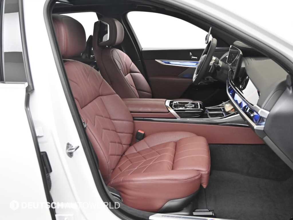 BMW 7시리즈 7시리즈 (G70) 740i xDrive M 스포츠 이미지 10