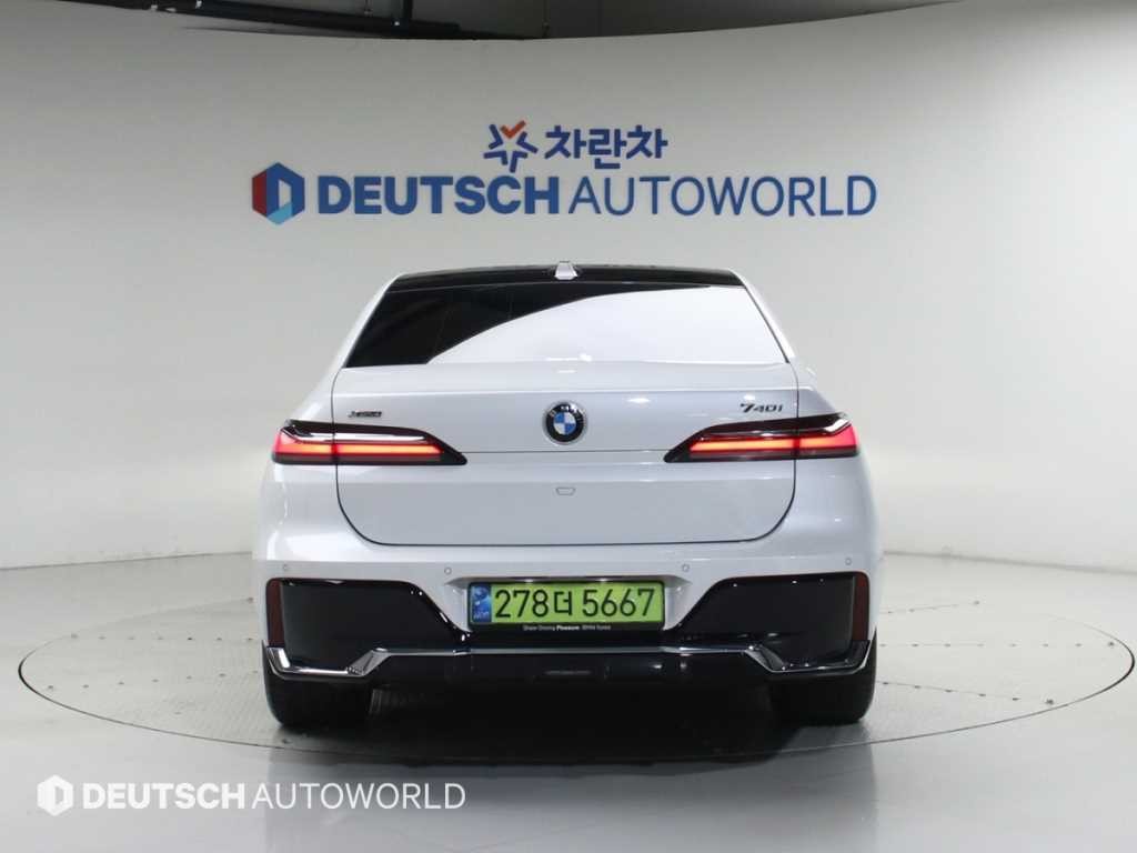 BMW 7시리즈 7시리즈 (G70) 740i xDrive M 스포츠 이미지 4