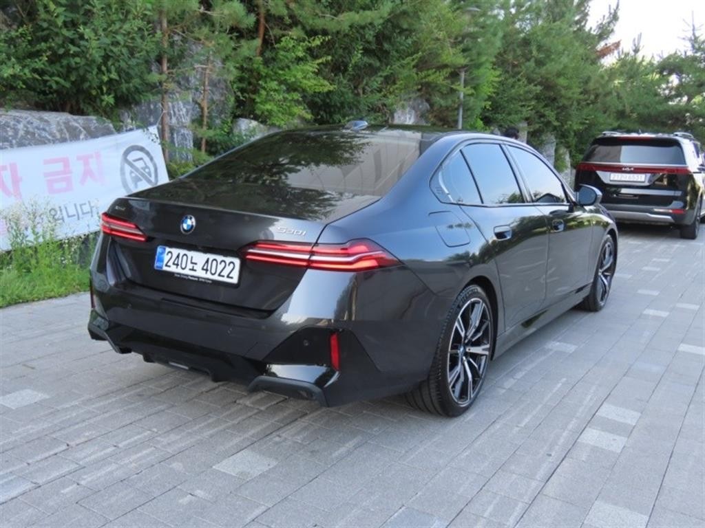 BMW 5시리즈 5시리즈 (G60) 530i xDrive 이미지 3