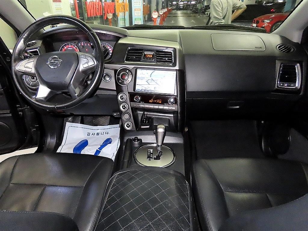 KG모빌리티(쌍용) 코란도 코란도스포츠 디젤 4WD 익스트림 이미지 10