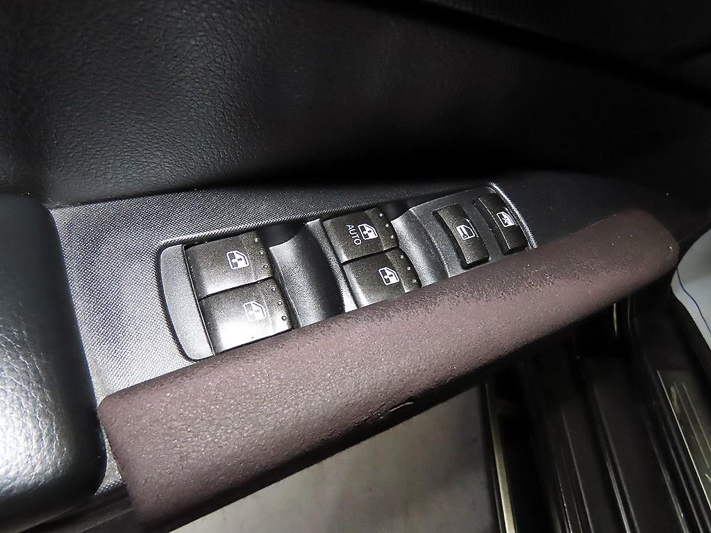 KG모빌리티(쌍용) 코란도 코란도스포츠 디젤 4WD 익스트림 이미지 13