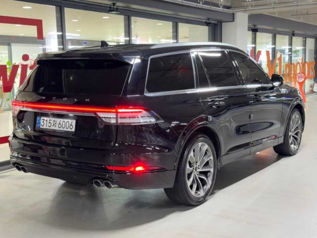 링컨 에비에이터 에비에이터 2세대 3.0 PHEV GT AWD 이미지 4