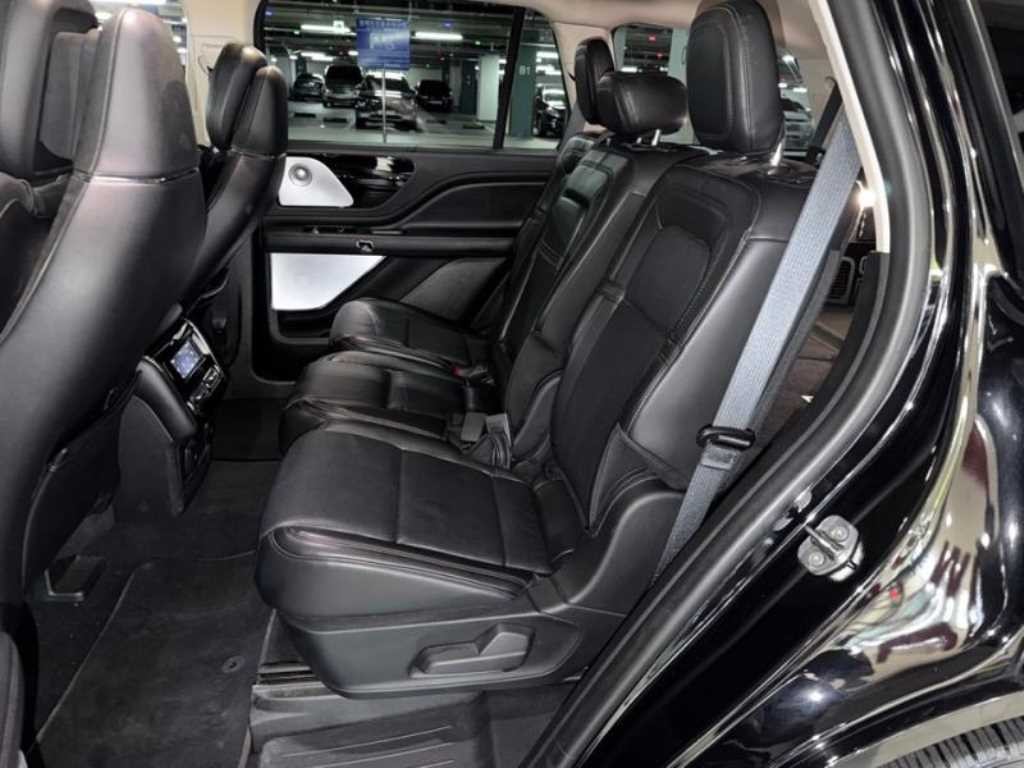 링컨 에비에이터 에비에이터 2세대 3.0 PHEV GT AWD 이미지 7