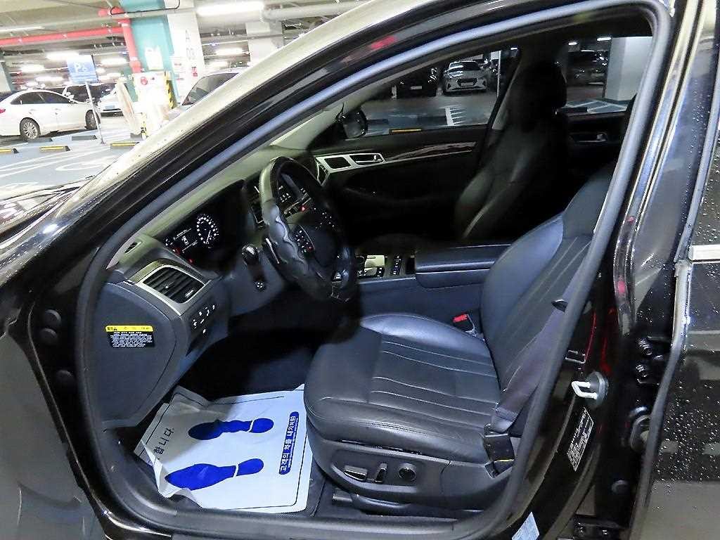 제네시스 G80 2.2D AWD 럭셔리 이미지 6