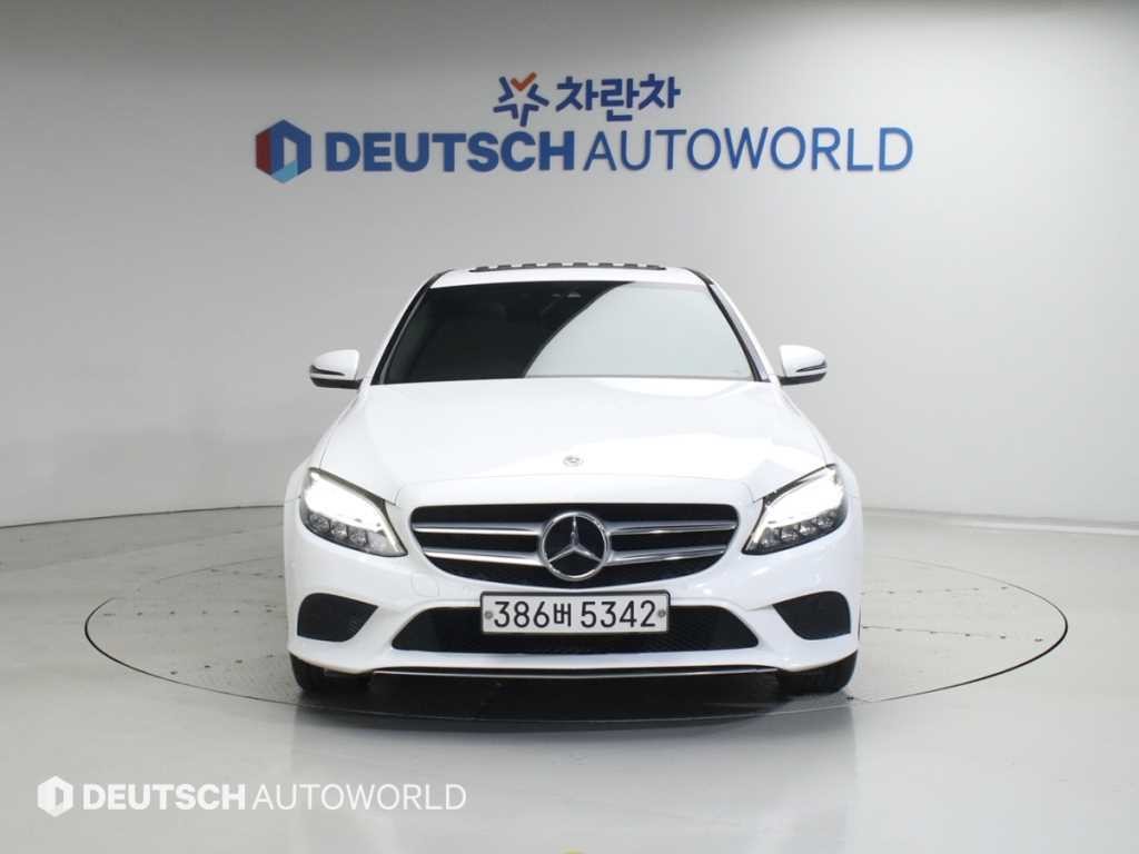 벤츠 C 클래스 C클래스 W205 C220 d 아방가르드 이미지 3