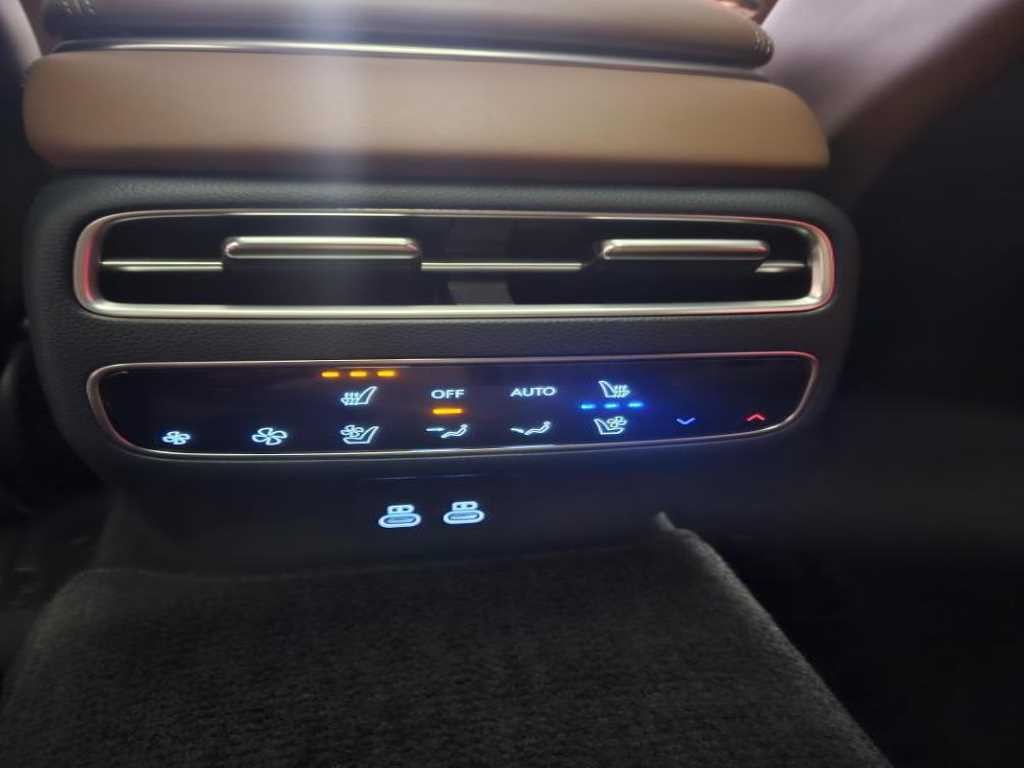 제네시스 GV70 2.5T 가솔린 AWD 기본형 이미지 17