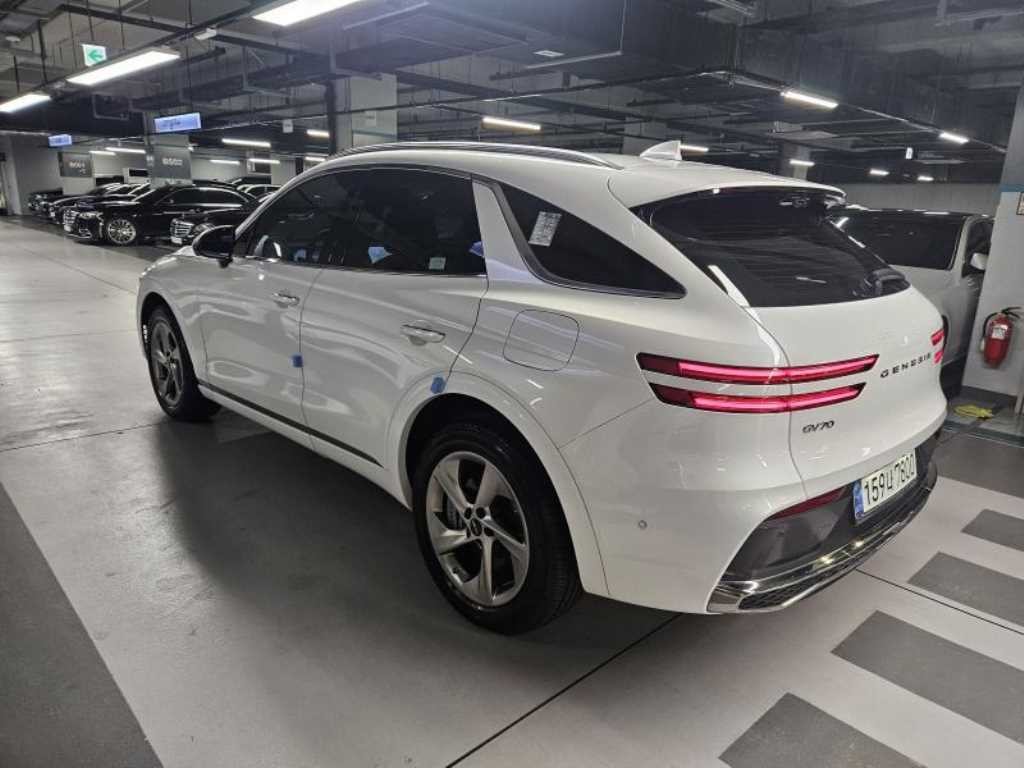 제네시스 GV70 2.5T 가솔린 AWD 기본형 이미지 3