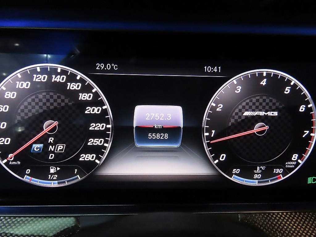 벤츠 E 클래스 E-클래스 W213 E43 AMG 4MATIC 이미지 9