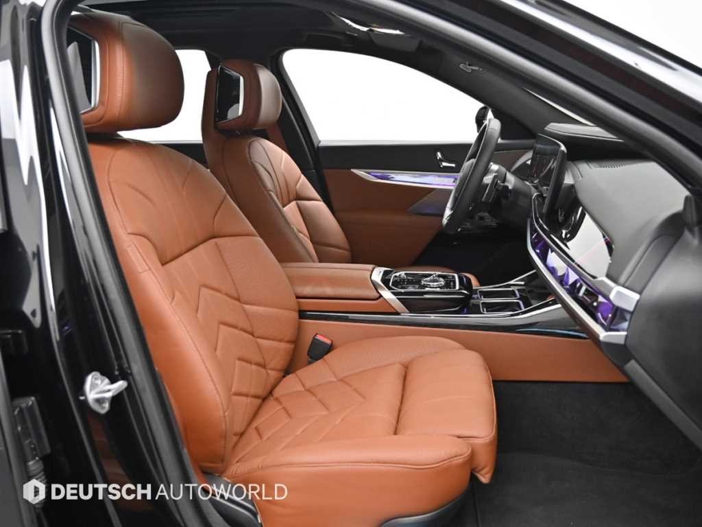 BMW 7시리즈 7시리즈 (G70) 740i xDrive M 스포츠 이미지 10