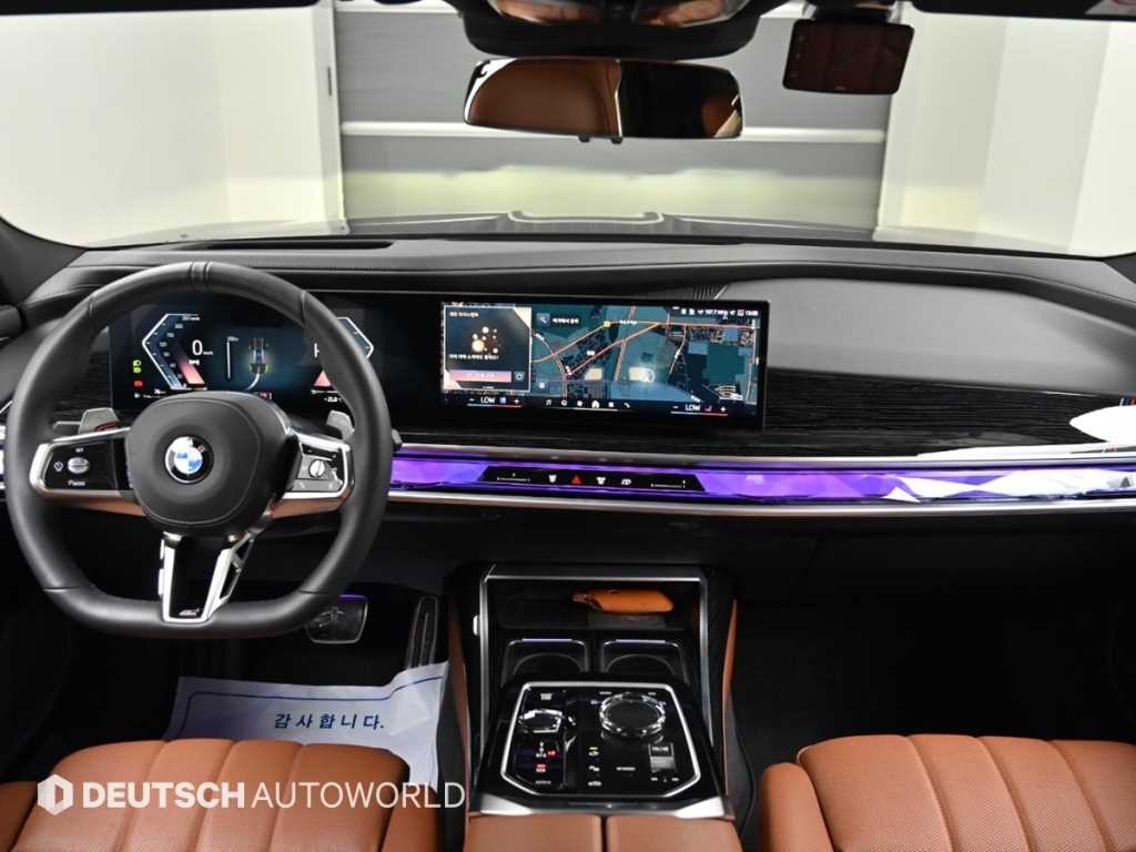 BMW 7시리즈 7시리즈 (G70) 740i xDrive M 스포츠 이미지 7