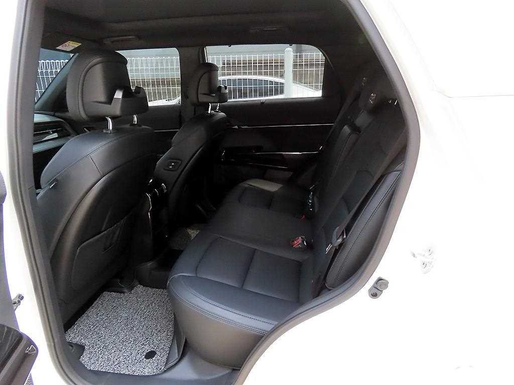 KG모빌리티(쌍용) 액티언 액티언(J120) 2WD S8 이미지 6