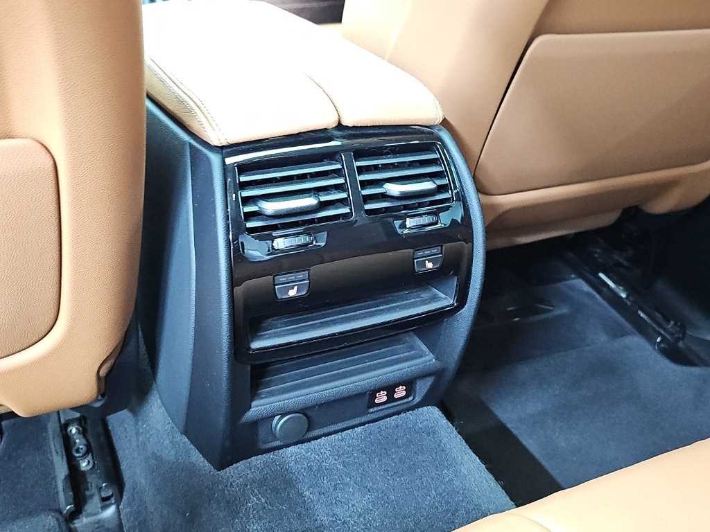 BMW 5시리즈 5시리즈 (G30) 520i 럭셔리 이미지 13