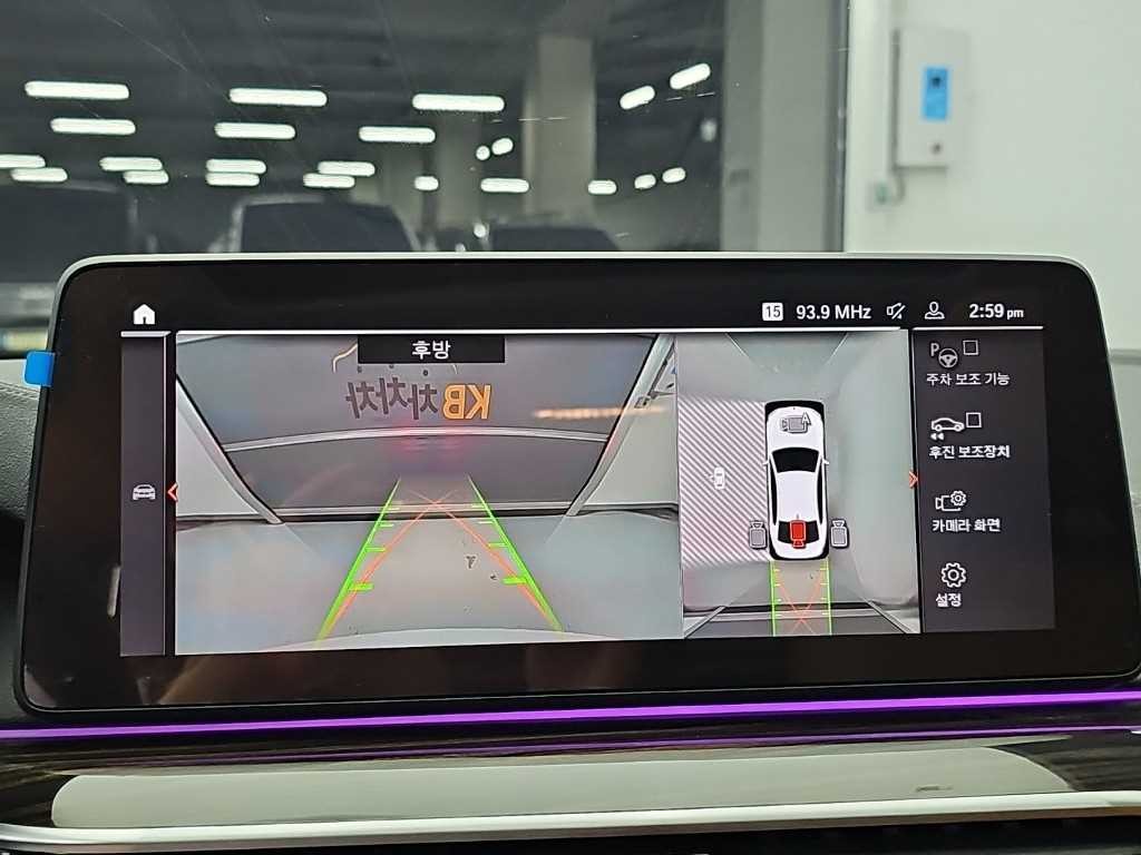 BMW 5시리즈 5시리즈 (G30) 520i 럭셔리 이미지 16