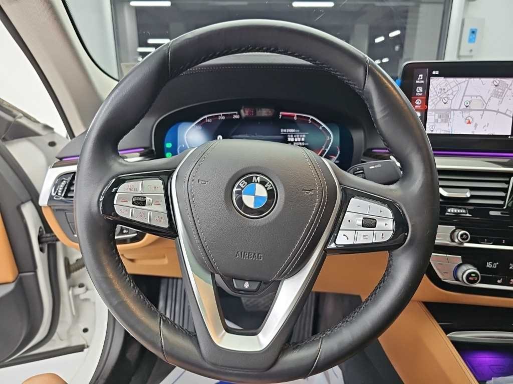 BMW 5시리즈 5시리즈 (G30) 520i 럭셔리 이미지 9