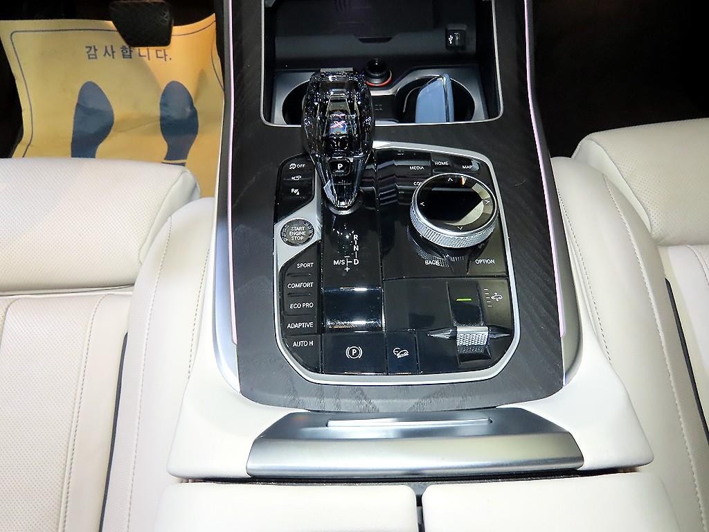 BMW X7 X7 (G07) xDrive 40d 디자인 퓨어 엑셀런스 7인승 이미지 12
