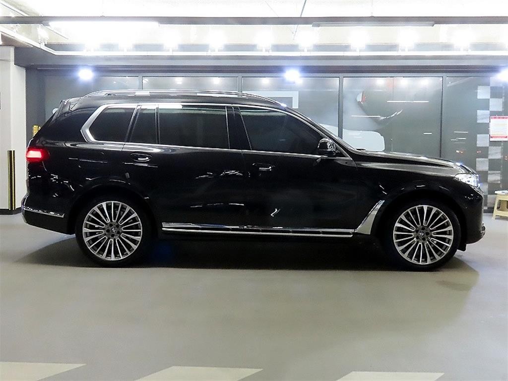 BMW X7 X7 (G07) xDrive 40d 디자인 퓨어 엑셀런스 7인승 이미지 3