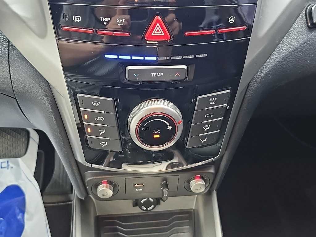 KG모빌리티(쌍용) 티볼리 가솔린 2WD 1.6 VX 이미지 10