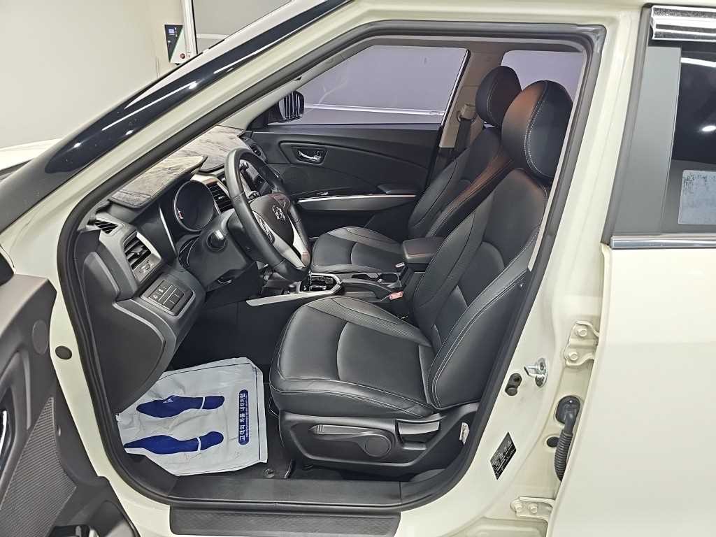 KG모빌리티(쌍용) 티볼리 가솔린 2WD 1.6 VX 이미지 11