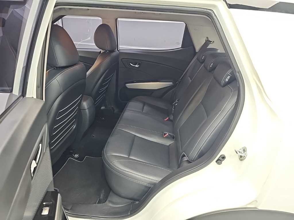 KG모빌리티(쌍용) 티볼리 가솔린 2WD 1.6 VX 이미지 12
