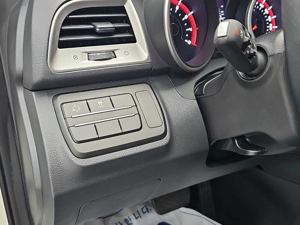 KG모빌리티(쌍용) 티볼리 가솔린 2WD 1.6 VX 이미지 16