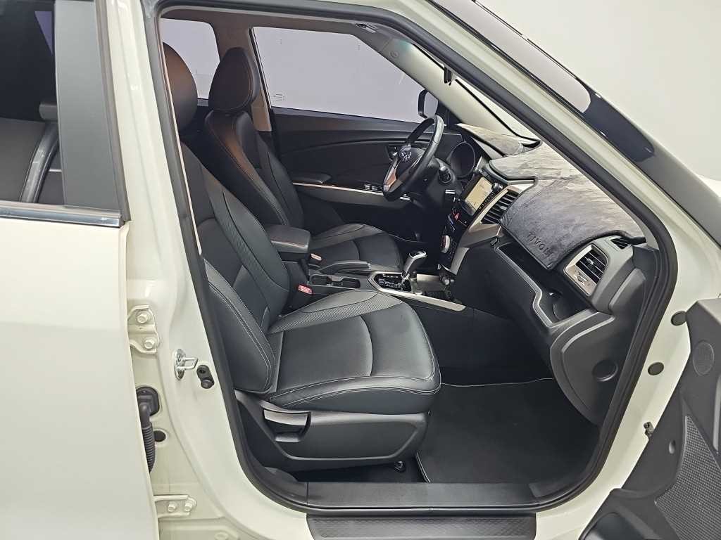 KG모빌리티(쌍용) 티볼리 가솔린 2WD 1.6 VX 이미지 19