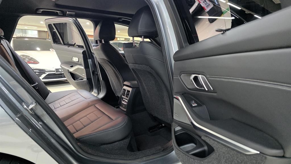 BMW 3시리즈 3시리즈 (G20) M340i xDrive 투어링 프로 이미지 3