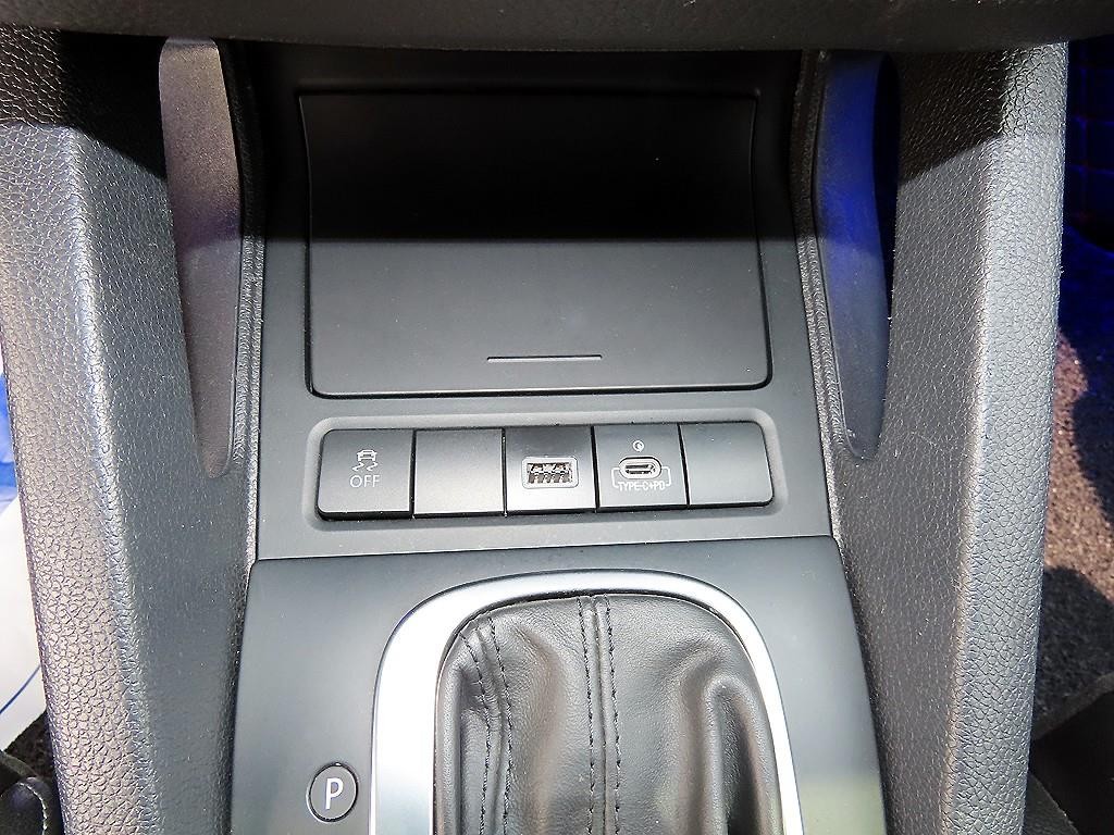 폭스바겐 시로코 2.0 TSI R 이미지 13