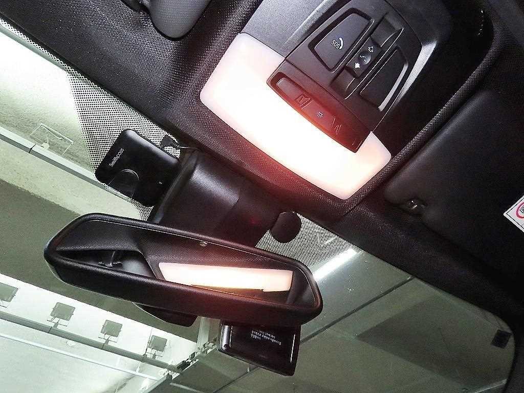 BMW 3시리즈 3시리즈 (F30) 320d M 퍼포먼스 에디션 이미지 16