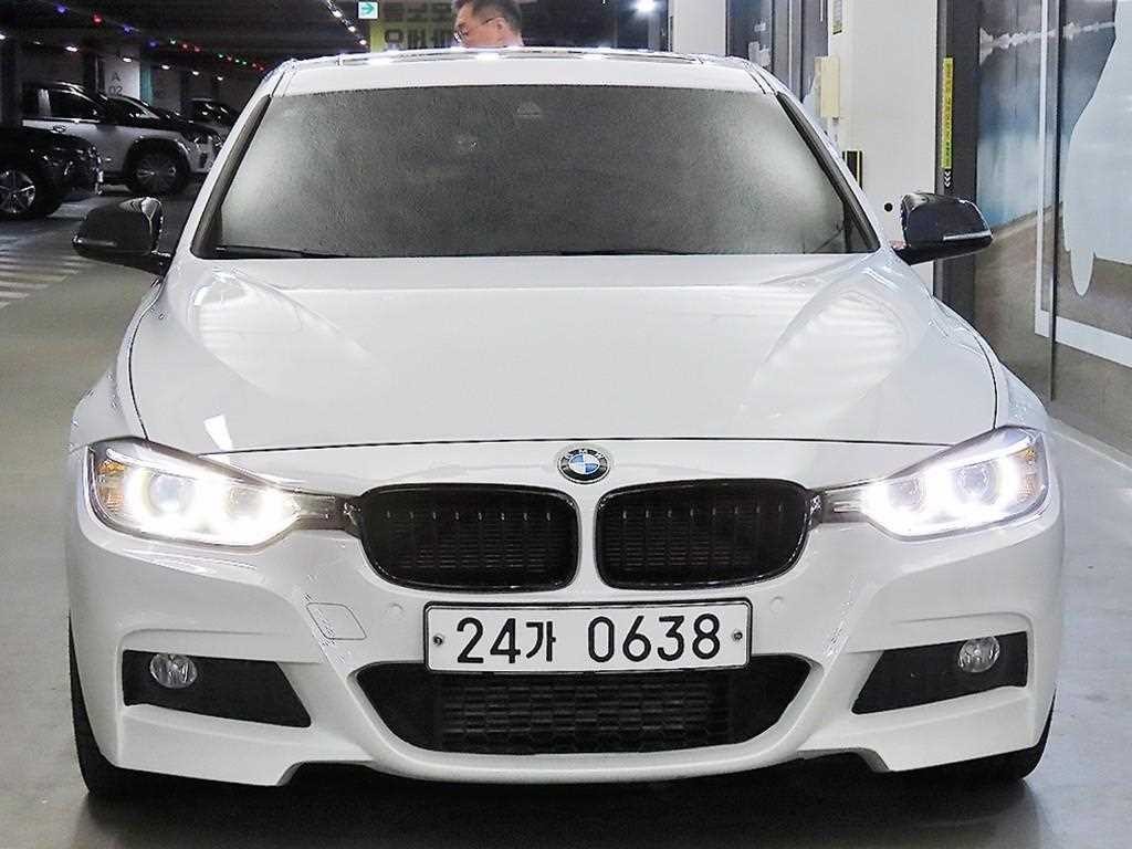 BMW 3시리즈 3시리즈 (F30) 320d M 퍼포먼스 에디션 이미지 2