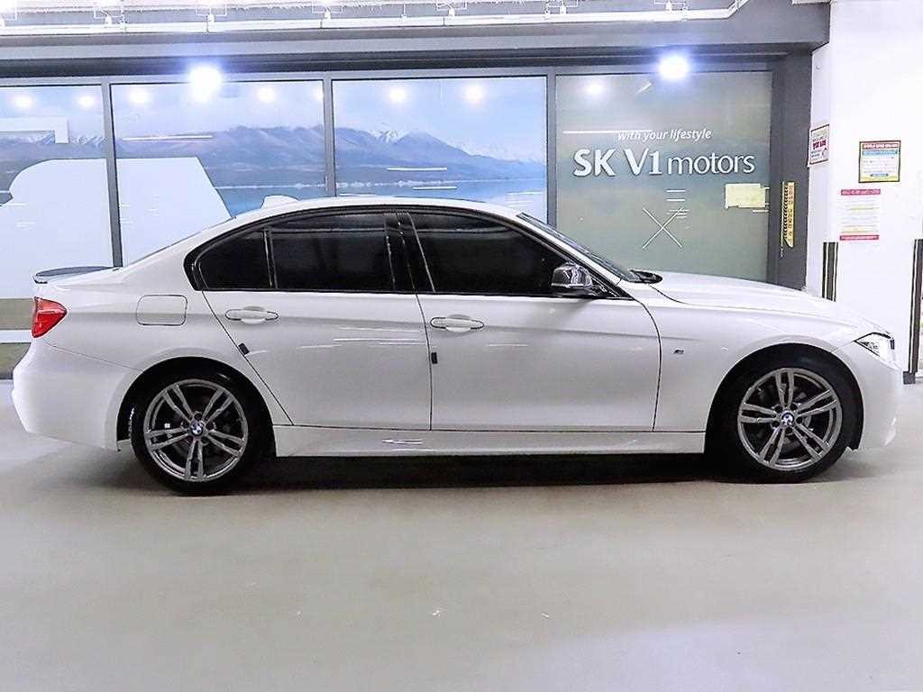 BMW 3시리즈 3시리즈 (F30) 320d M 퍼포먼스 에디션 이미지 3