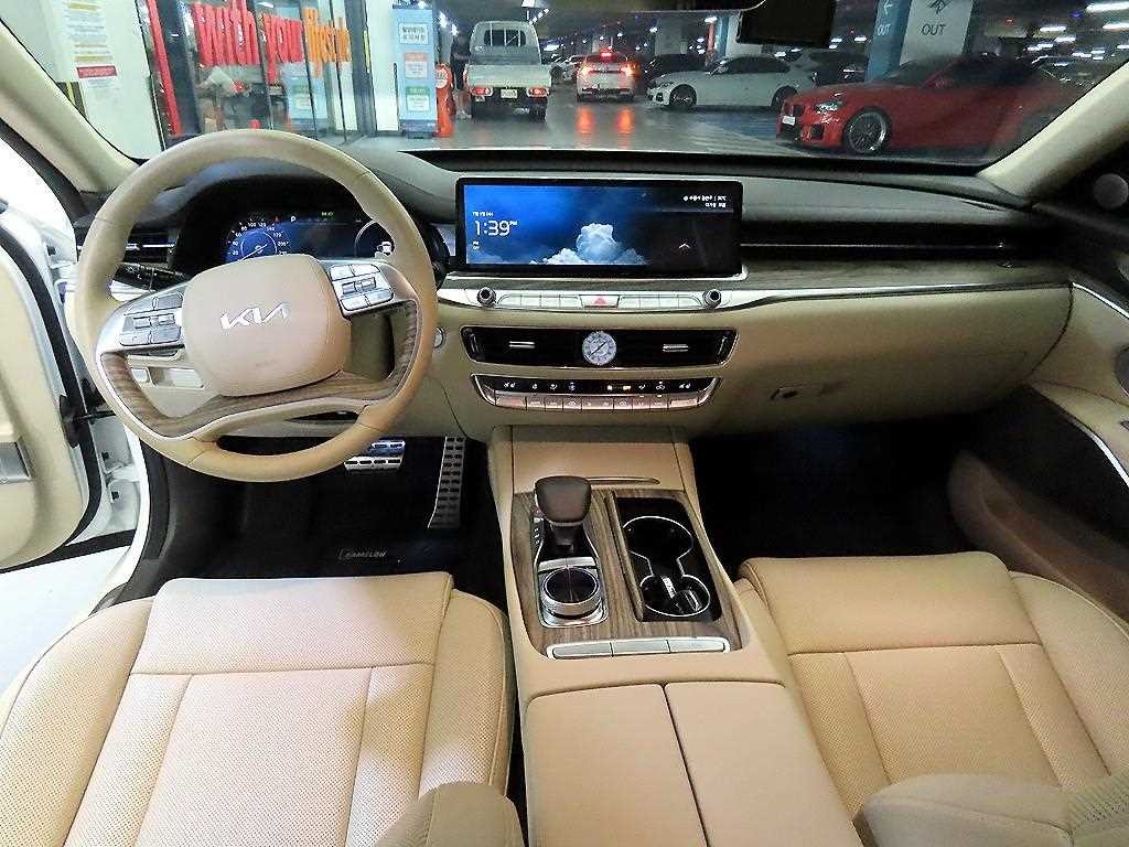 기아 K9 더 뉴 K9 2세대 3.3 T-GDI AWD 플래티넘 이미지 10