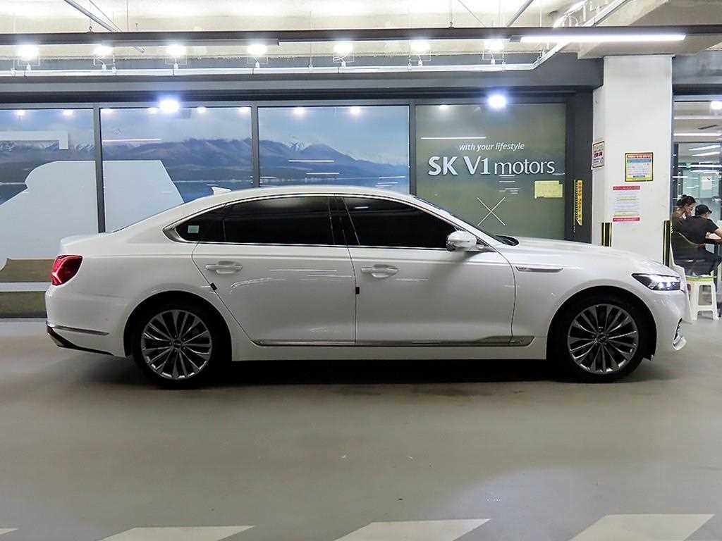 기아 K9 더 뉴 K9 2세대 3.3 T-GDI AWD 플래티넘 이미지 3