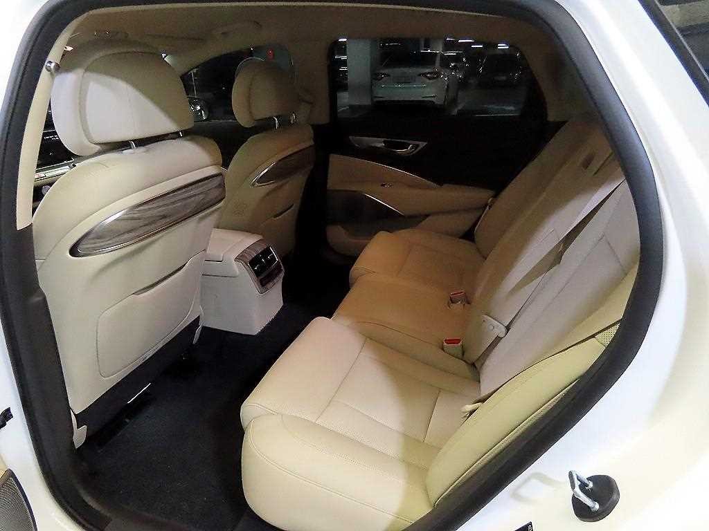 기아 K9 더 뉴 K9 2세대 3.3 T-GDI AWD 플래티넘 이미지 7