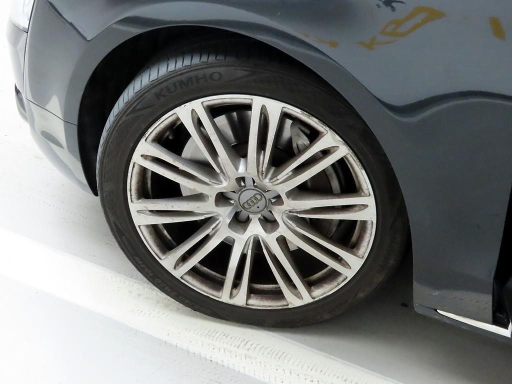 아우디 A8 뉴A8 4.2 TDI 콰트로 LWB 이미지 19